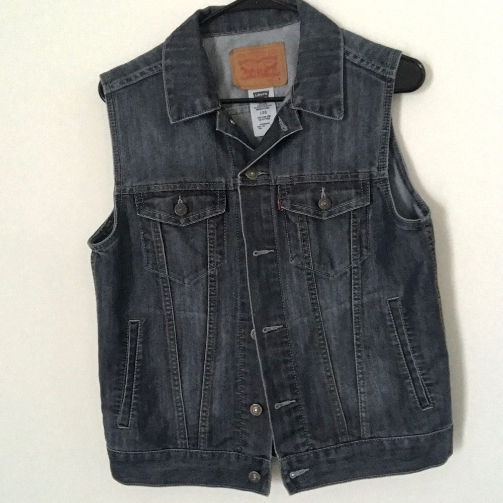 I’m selling a Levi’s jean vest.